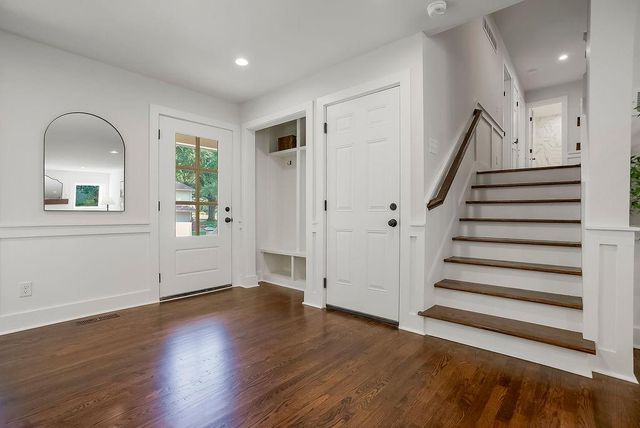 10120 Glenwood Street, Overland Park, KS 66212