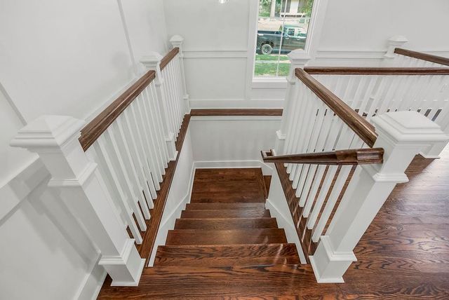 10120 Glenwood Street, Overland Park, KS 66212