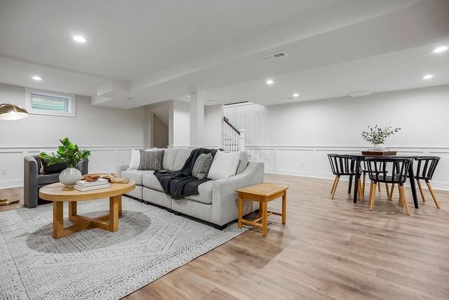 10120 Glenwood Street, Overland Park, KS 66212