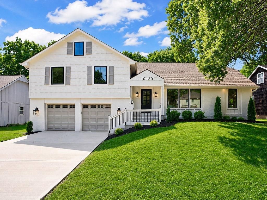 10120 Glenwood Street, Overland Park, KS 66212