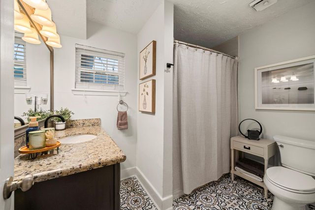 5202 Lamonte Lane, Houston, TX 77092