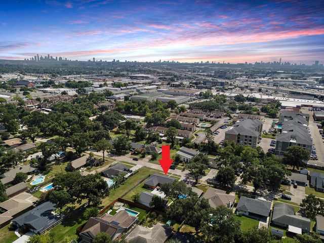5202 Lamonte Lane, Houston, TX 77092