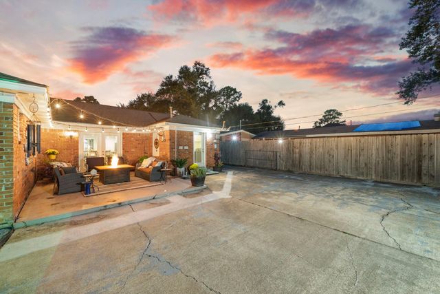 5202 Lamonte Lane, Houston, TX 77092