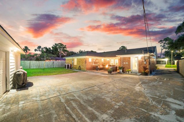 5202 Lamonte Lane, Houston, TX 77092