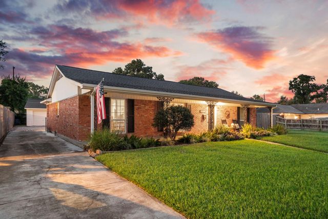 5202 Lamonte Lane, Houston, TX 77092