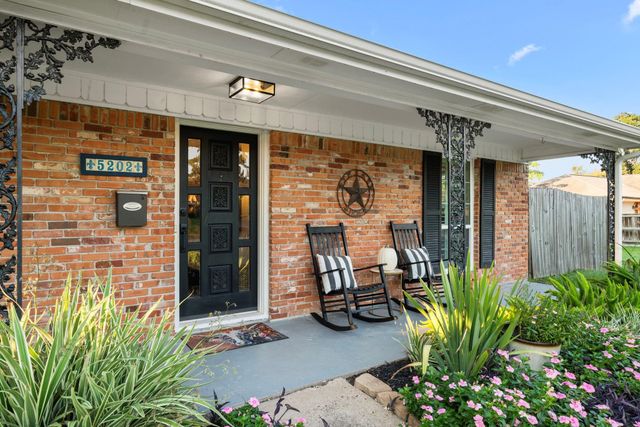 5202 Lamonte Lane, Houston, TX 77092