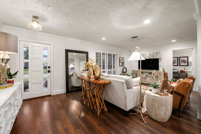 5202 Lamonte Lane, Houston, TX 77092