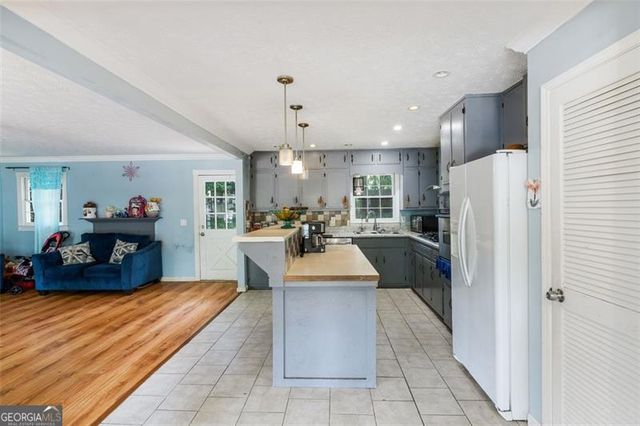 1209 CARRIAGE Trail, Norcross, GA 30093
