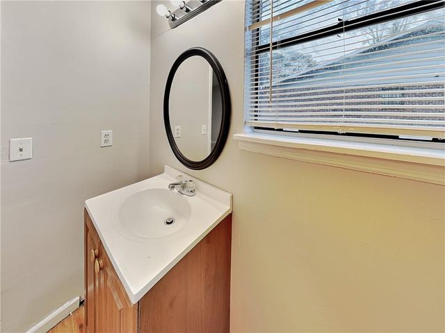 1289 Knoll Court NW, Conyers, GA 30012