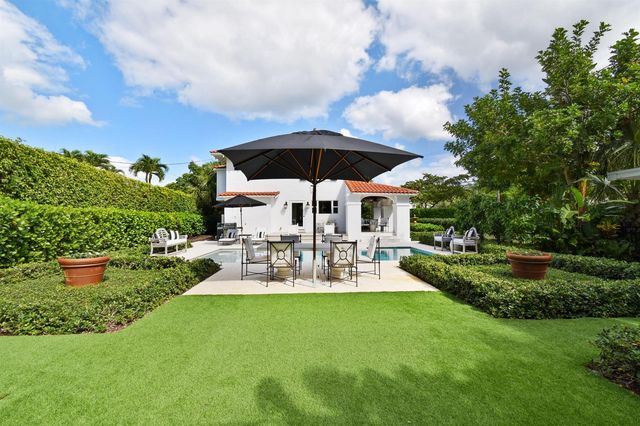 300 Buckingham Road, West Palm Beach, FL 33405