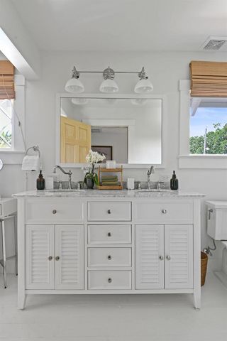 300 Buckingham Road, West Palm Beach, FL 33405