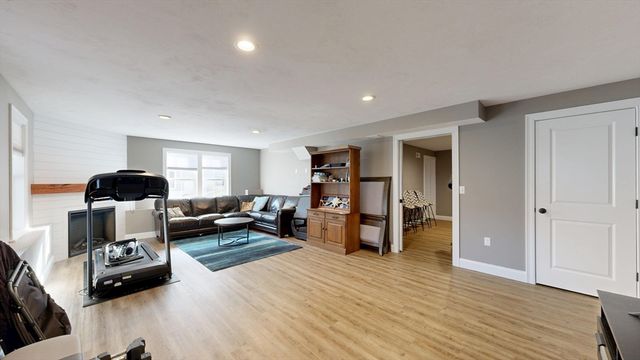 3 Old Field Way 3, Lakeville, MA 02347