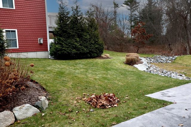 3 Old Field Way 3, Lakeville, MA 02347