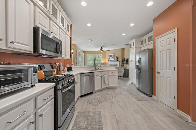 1226 HERON POINT WAY, Deland, FL 32724