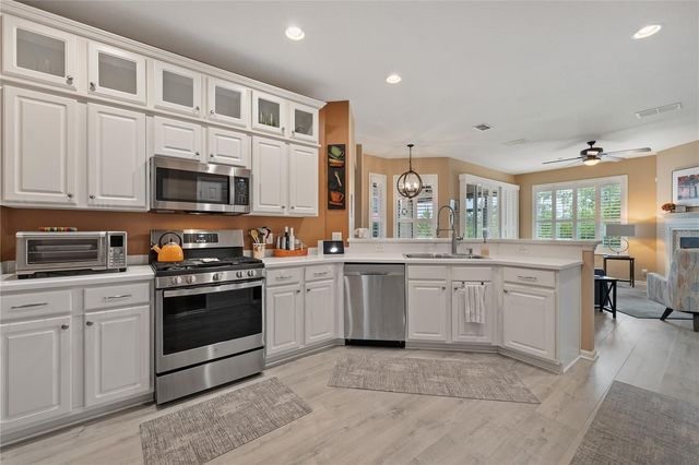 1226 HERON POINT WAY, Deland, FL 32724