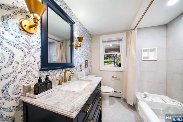 181 Pascack Road, Woodcliff Lake, NJ 07677