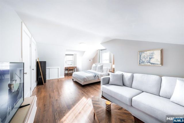 181 Pascack Road, Woodcliff Lake, NJ 07677