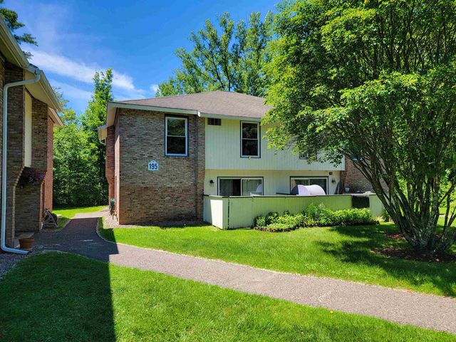 195 Ledgewood Cir Apt 102, Burlington, VT 05401