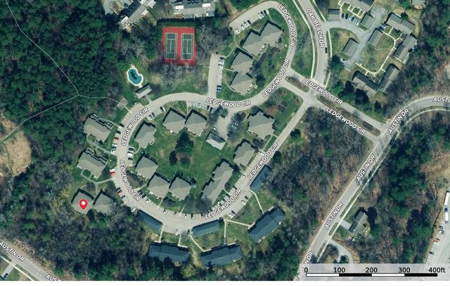 195 Ledgewood Cir Apt 102, Burlington, VT 05401