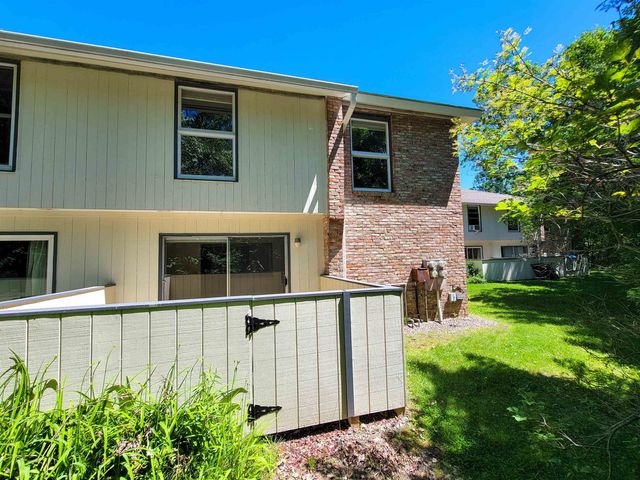 195 Ledgewood Cir Apt 102, Burlington, VT 05401