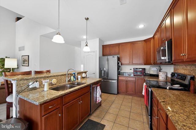 293 GASTON LN, Coatesville, PA 19320