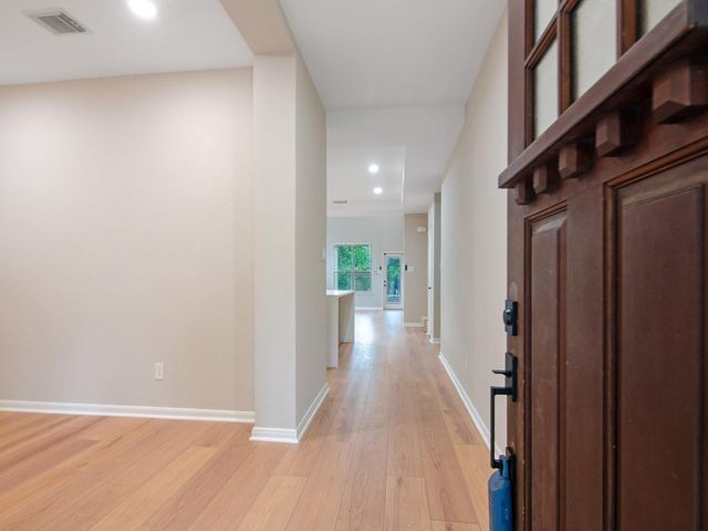 54 Douvaine Ct, The Woodlands, TX 77382