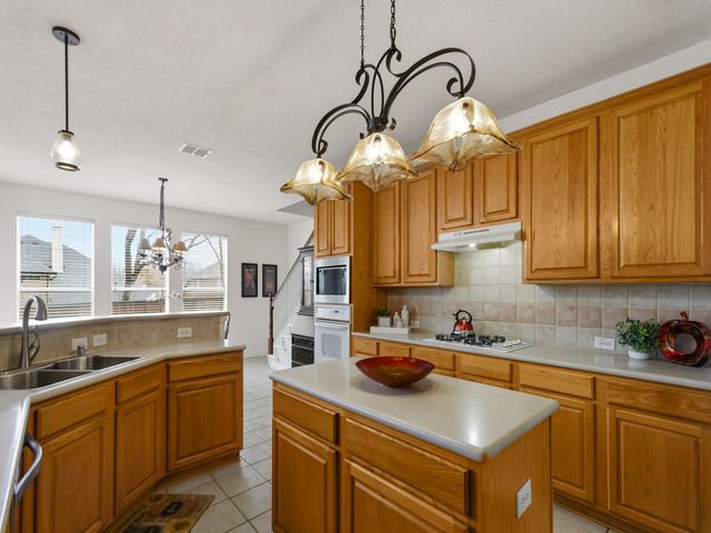 3244 Newhaven Drive, Highland Village, TX 75077