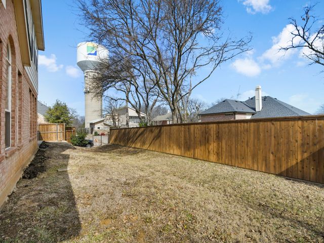 3244 Newhaven Drive, Highland Village, TX 75077