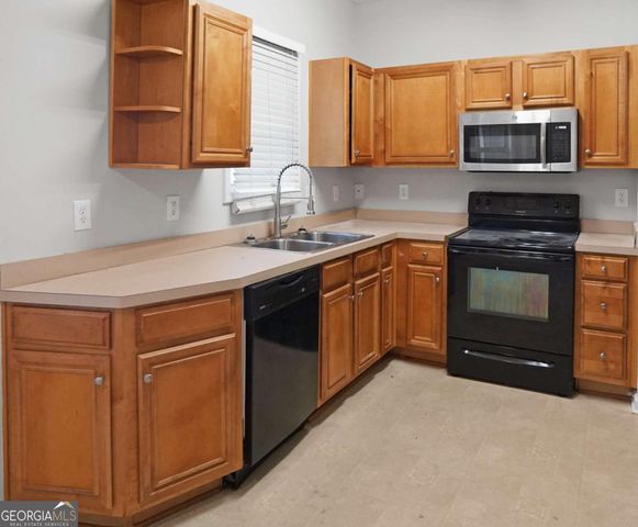 2555 Flat Shoals Road 404, South Fulton, GA 30349