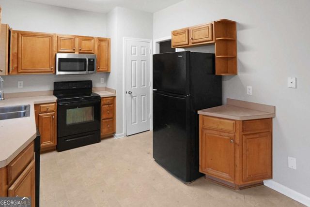 2555 Flat Shoals Road 404, South Fulton, GA 30349