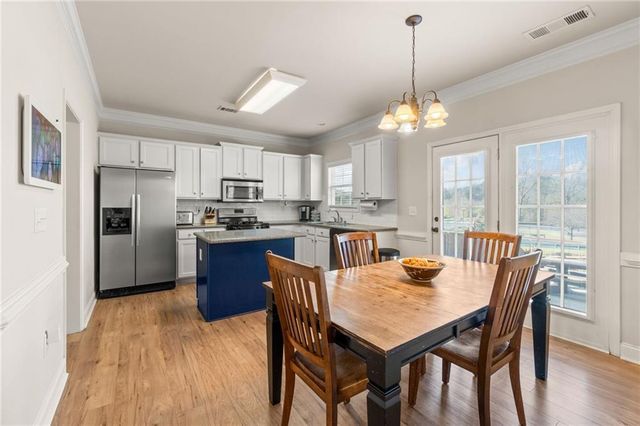 6222 Sapphire Court, Sugar Hill, GA 30518