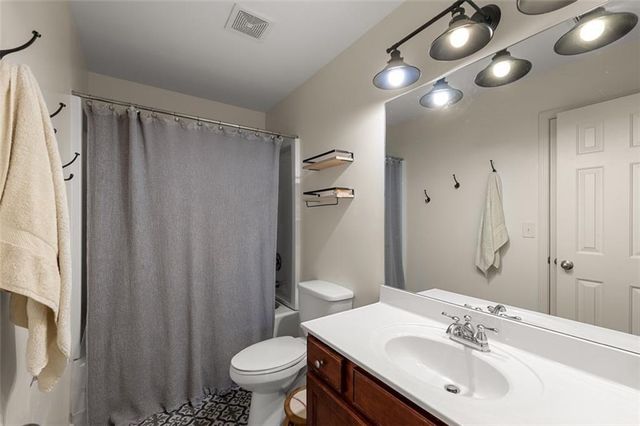 6222 Sapphire Court, Sugar Hill, GA 30518