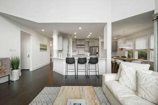 8183 Mary Curran Court, Dallas, TX 75252