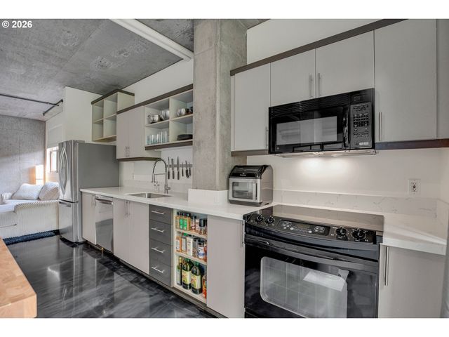 411 Nw FLANDERS St 310, Portland, OR 97209