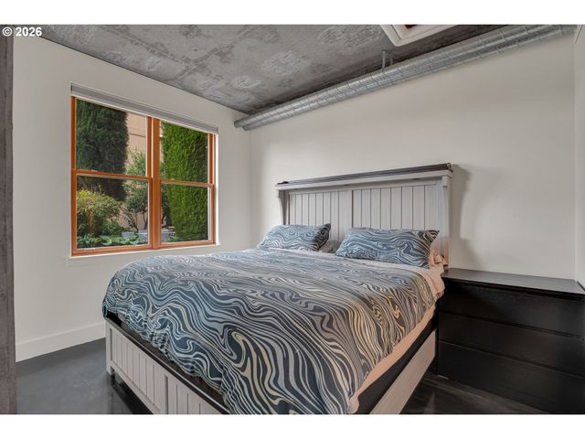 411 Nw FLANDERS St 310, Portland, OR 97209