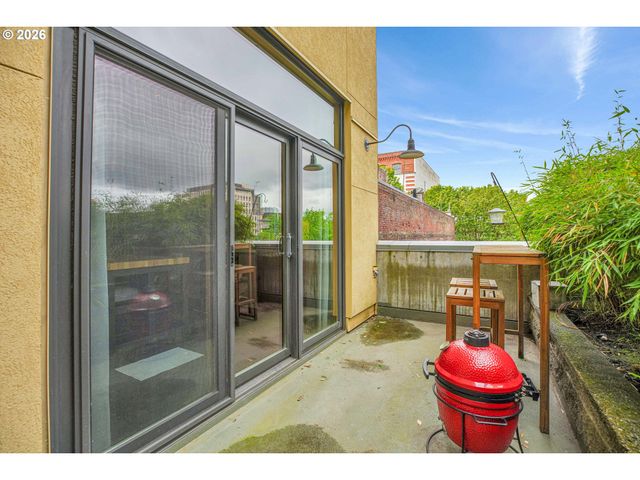 411 Nw FLANDERS St 310, Portland, OR 97209