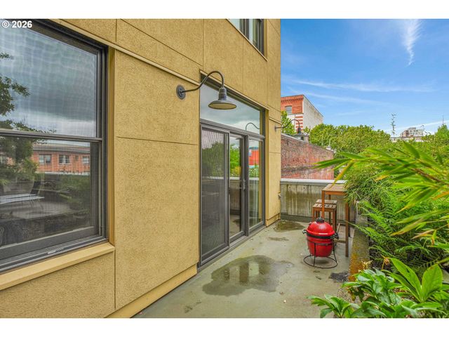 411 Nw FLANDERS St 310, Portland, OR 97209
