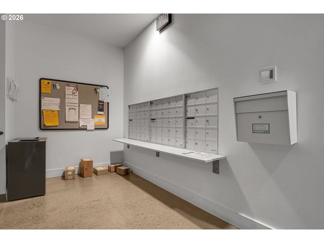 411 Nw FLANDERS St 310, Portland, OR 97209