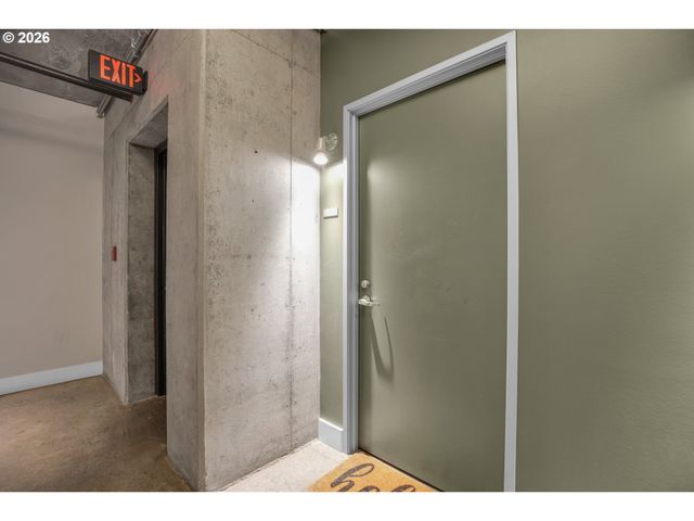 411 Nw FLANDERS St 310, Portland, OR 97209