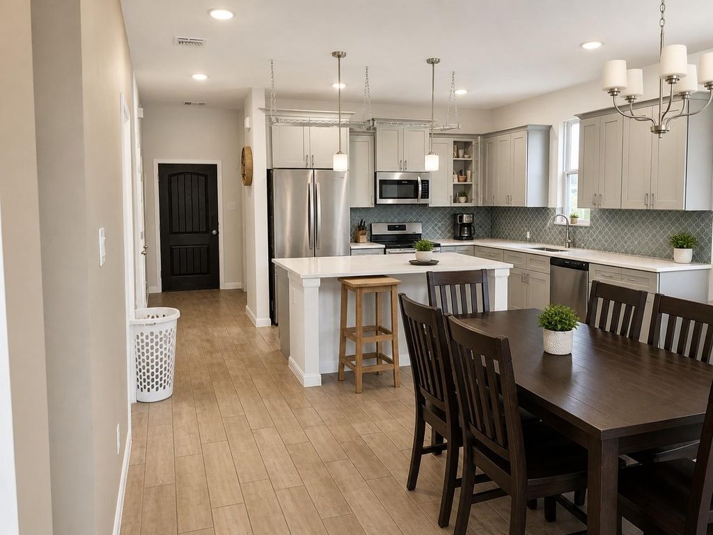 324 Windstar RD, Liberty Hill, TX 78642