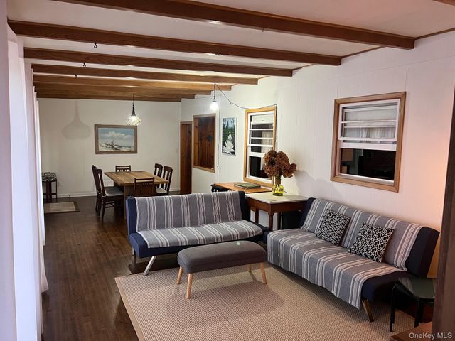 105 Krause Road, Mattituck, NY 11952