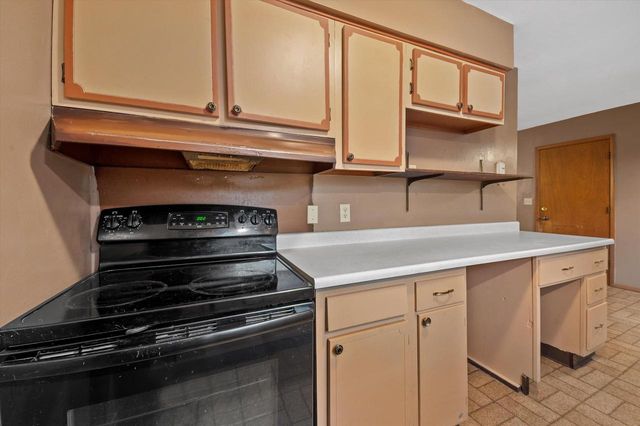 126 Stone STREET, Beaver Dam, WI 53916