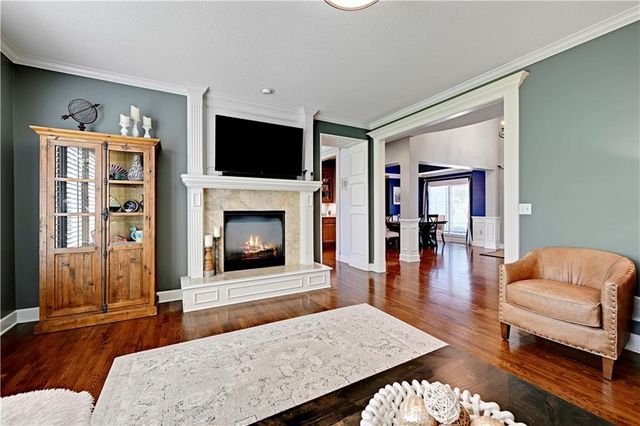 5013 W 150TH Street, Leawood, KS 66224