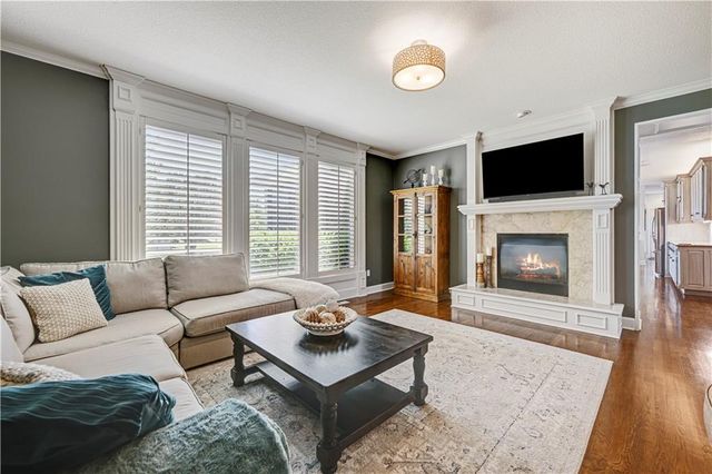 5013 W 150TH Street, Leawood, KS 66224