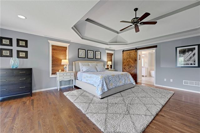 5013 W 150TH Street, Leawood, KS 66224