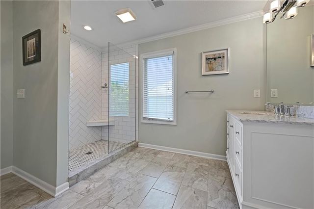 5013 W 150TH Street, Leawood, KS 66224
