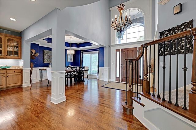 5013 W 150TH Street, Leawood, KS 66224