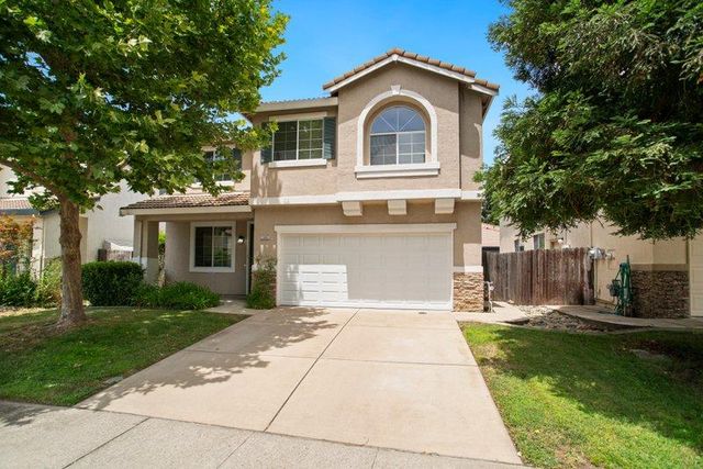 11447 Gold Station Dr, Gold River, CA 95670