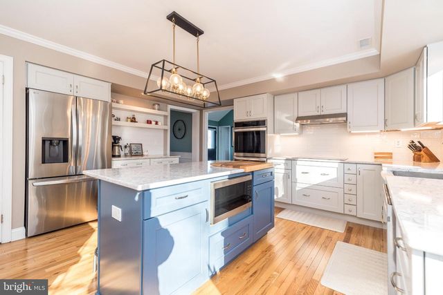 1465 BUCK HILL DR, Southampton, PA 18966