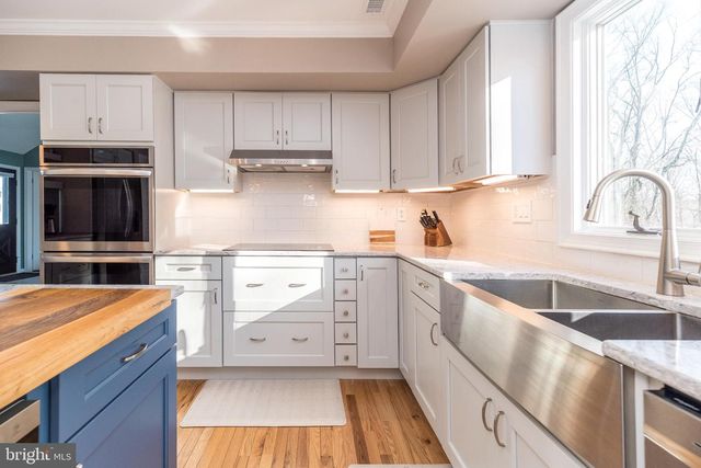 1465 BUCK HILL DR, Southampton, PA 18966